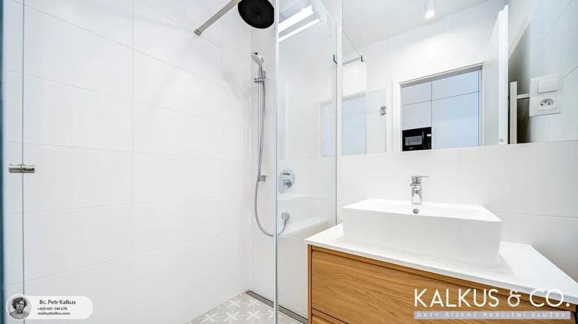 Pronájem bytu 2+kk, Hradec Králové, Eliščino nábřeží, 34 m2