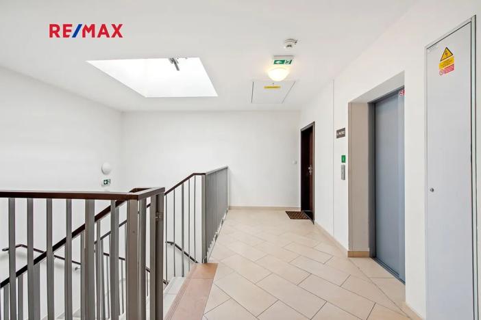 Prodej bytu 2+kk, Praha, 58 m2