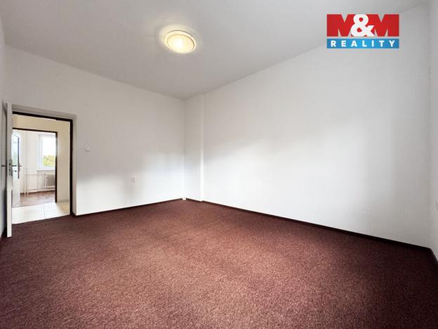 Pronájem bytu 2+1, Karlovy Vary - Stará Role, Závodu míru, 55 m2