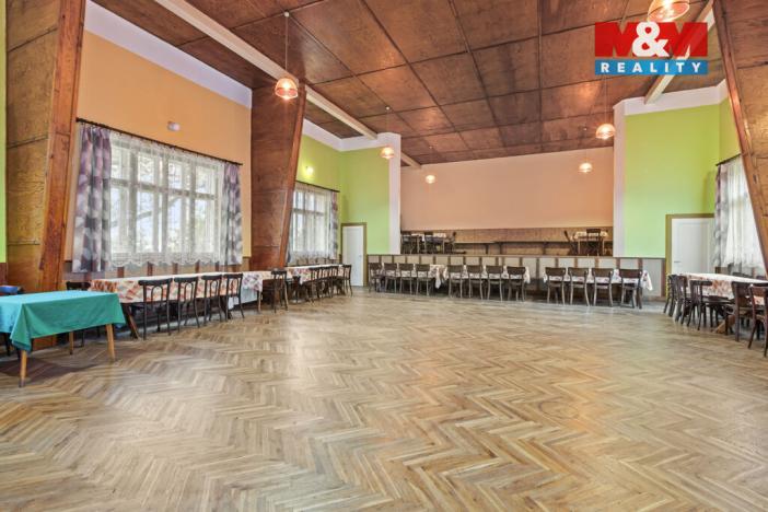 Prodej obchodního prostoru, Žlebské Chvalovice, 280 m2