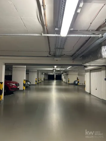 Pronájem garážového stání, Praha - Horní Měcholupy, Mantovská, 15 m2