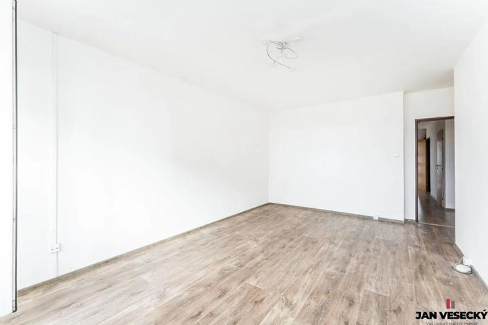 Prodej bytu 3+1, Praha - Horní Počernice, Lhotská, 73 m2