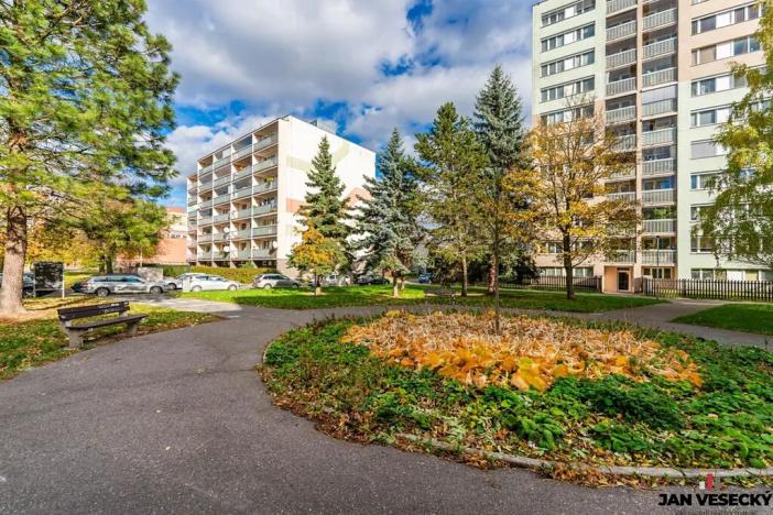 Prodej bytu 3+1, Praha - Horní Počernice, Lhotská, 73 m2