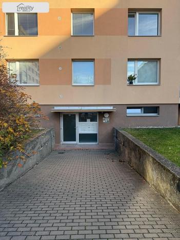 Pronájem bytu 1+1, Chrudim - Chrudim III, Husova, 42 m2