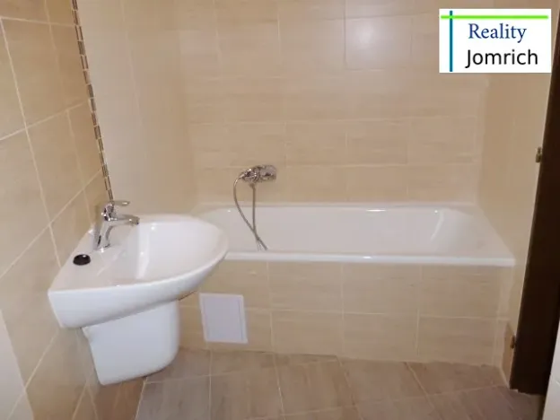 Pronájem bytu 2+kk, Jablonec nad Nisou, Podhorská, 47 m2