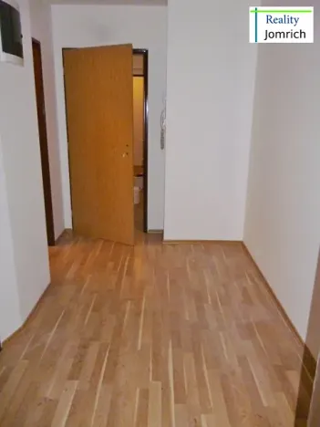 Pronájem bytu 2+kk, Jablonec nad Nisou, Podhorská, 47 m2