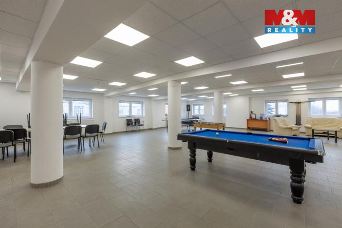 Pronájem kanceláře, Louny, Březinova, 166 m2