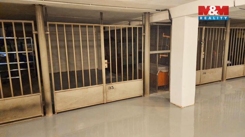 Pronájem garáže, Praha - Vokovice, Tobrucká, 15 m2