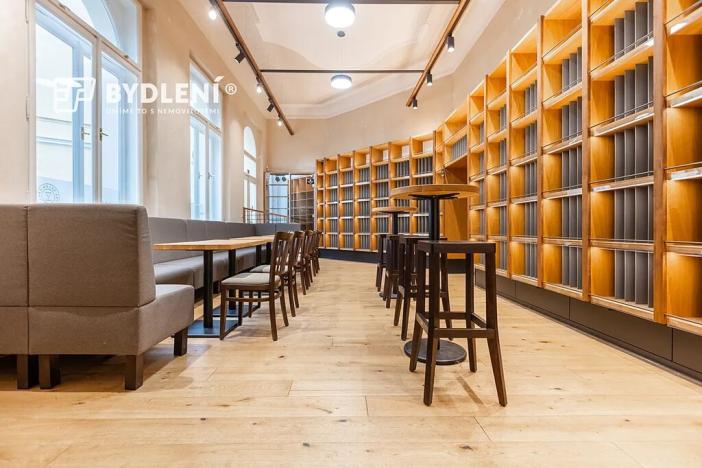 Prodej restaurace, Teplice, U radnice, 340 m2