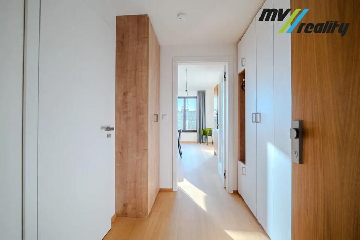 Prodej bytu 1+kk, Praha - Hrdlořezy, V třešňovce, 35 m2