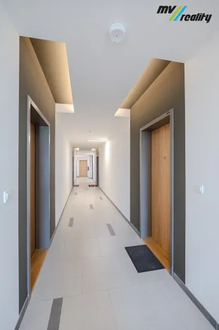 Prodej bytu 1+kk, Praha - Hrdlořezy, V třešňovce, 35 m2