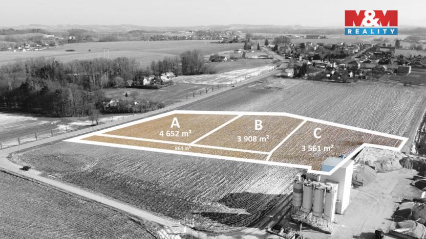 Prodej komerčního pozemku, Vojkovice, 4652 m2
