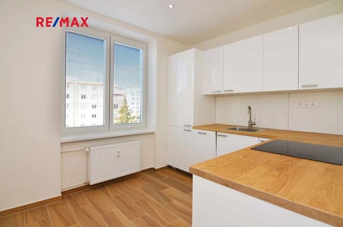 Pronájem bytu 3+1, Praha - Žižkov, Biskupcova, 78 m2