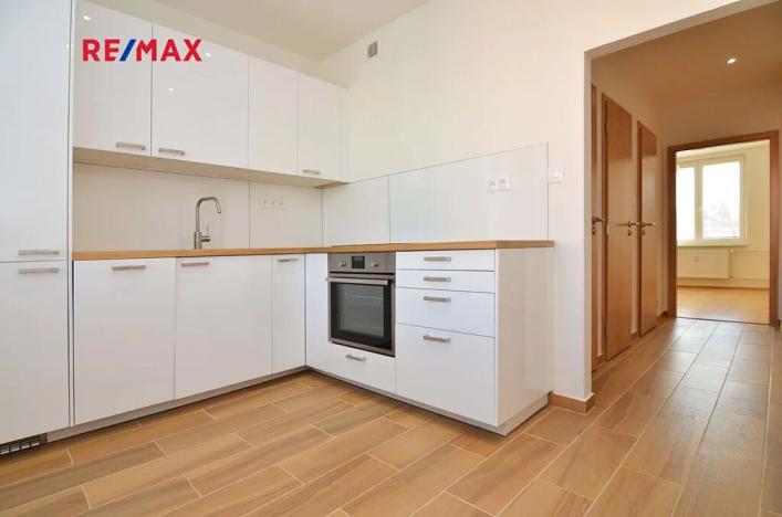 Pronájem bytu 3+1, Praha - Žižkov, Biskupcova, 78 m2