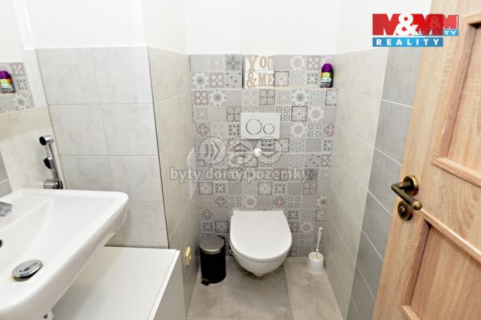 Pronájem bytu 1+kk, Pardubice - Cihelna, Brozanská, 51 m2