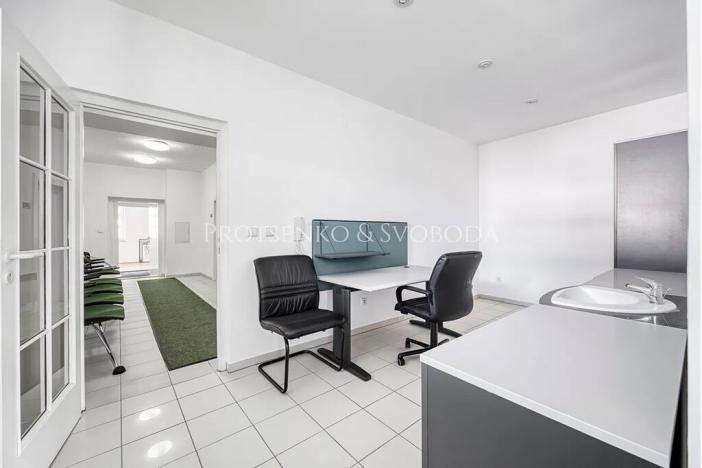 Prodej ubytování, Křižanov, Benešovo náměstí, 530 m2