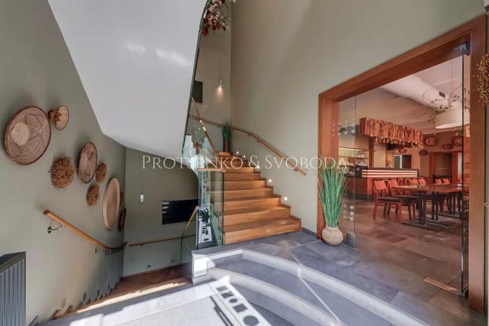 Prodej obchodního prostoru, Praha - Nové Město, Legerova, 230 m2