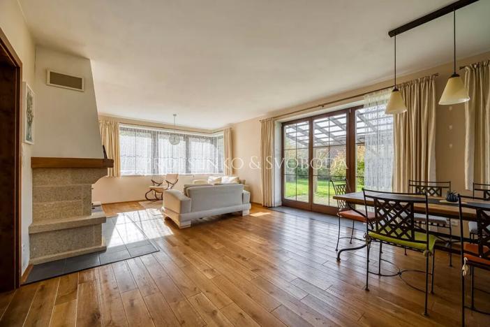 Prodej rodinného domu, Mořina, 239 m2