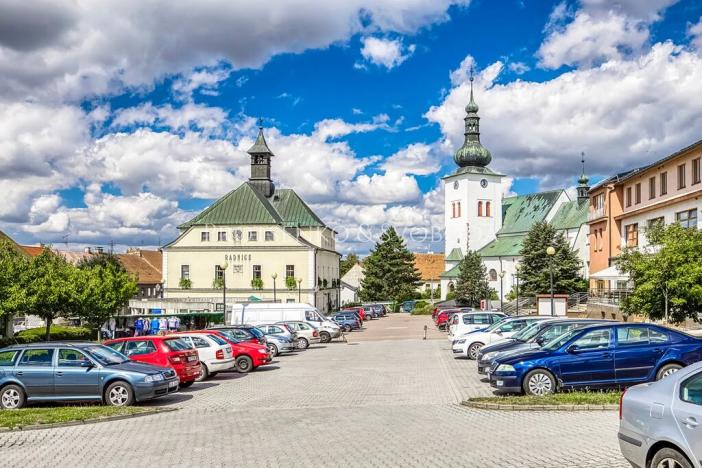 Prodej kanceláře, Křižanov, Benešovo náměstí, 530 m2