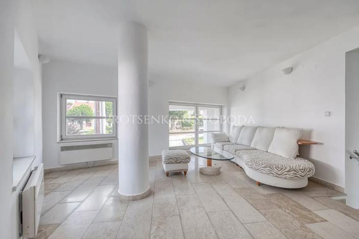 Prodej vícegeneračního domu, Křižanov, Benešovo náměstí, 530 m2