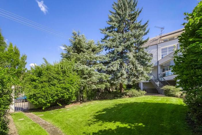 Prodej vícegeneračního domu, Křižanov, Benešovo náměstí, 530 m2