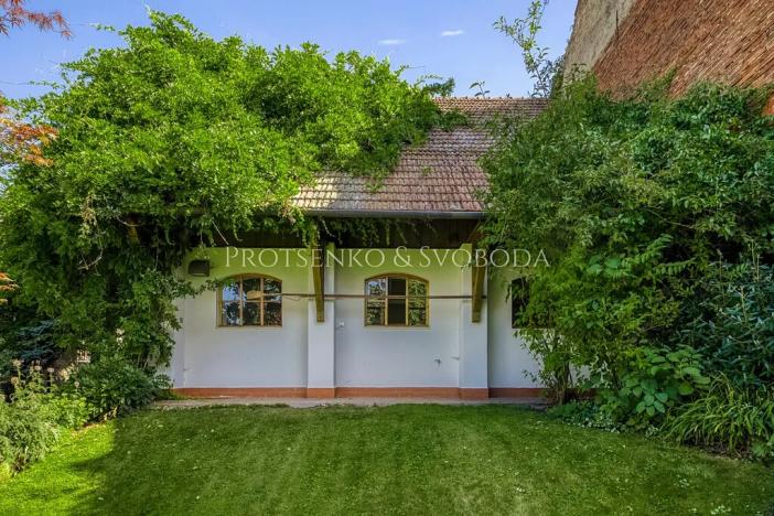 Prodej vícegeneračního domu, Křižanov, Benešovo náměstí, 530 m2