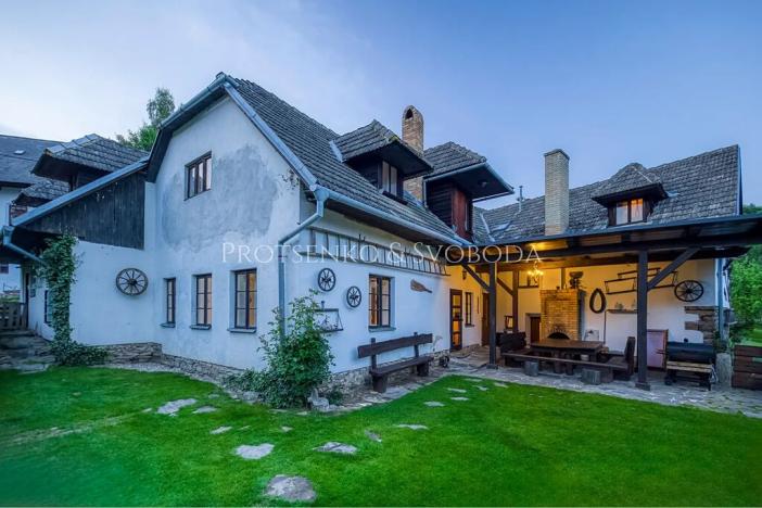 Prodej rodinného domu, Dalečín, 536 m2