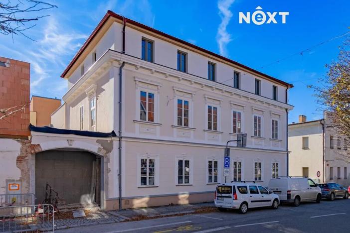 Pronájem kanceláře, Hluboká nad Vltavou, Masarykova, 123 m2