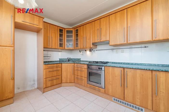 Prodej bytu 4+1, Plzeň, Strážnická, 78 m2