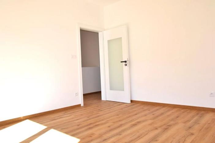 Prodej rodinného domu, Jenišov, Slunná, 117 m2