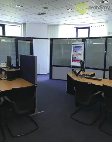 Pronájem obchodního prostoru, Havířov, U Stromovky, 400 m2