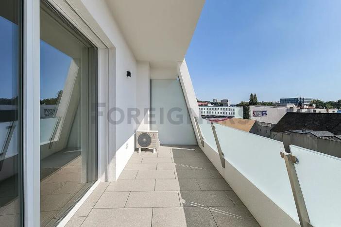 Pronájem bytu 1+kk, Brno, Komárovská, 39 m2