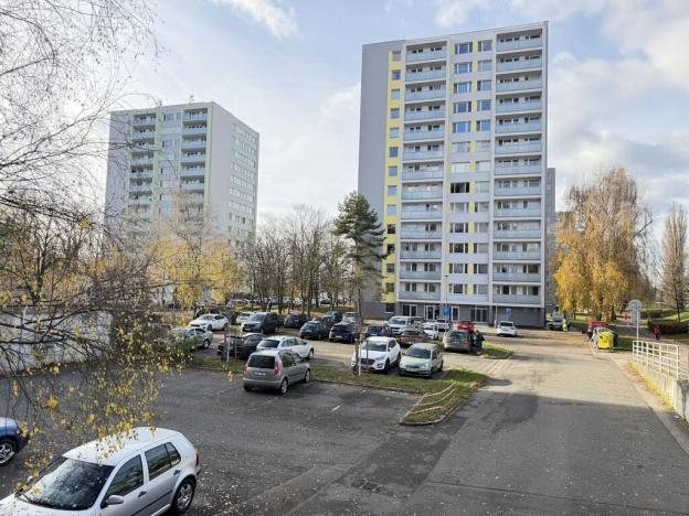 Pronájem bytu 2+1, Pardubice - Zelené Předměstí, nábřeží Závodu míru, 58 m2