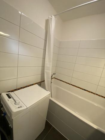 Pronájem bytu 2+kk, Praha - Vysočany, Pod strojírnami, 52 m2