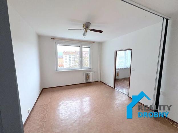 Pronájem bytu 1+1, Děčín, Na Valech, 34 m2