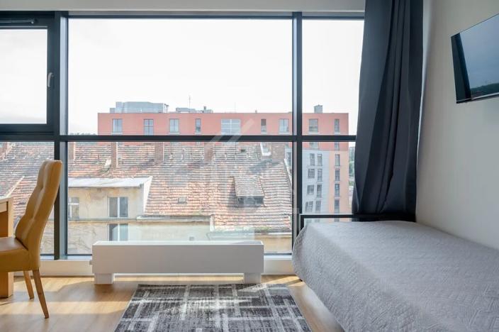 Pronájem bytu 1+kk, Praha - Holešovice, Tusarova, 19 m2