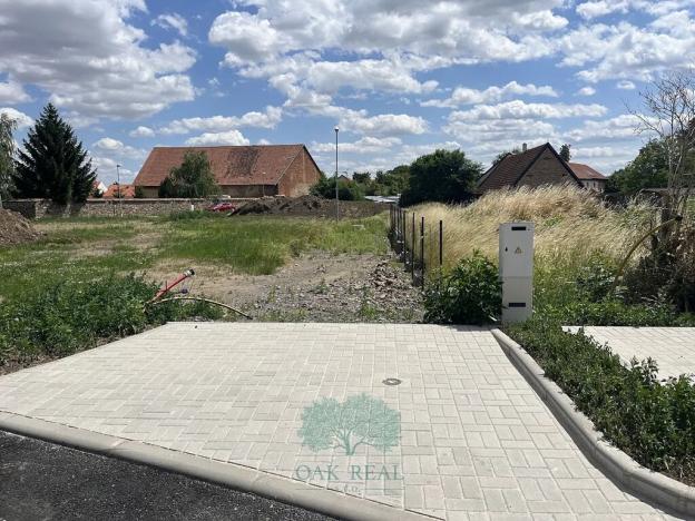 Prodej pozemku pro bydlení, Tursko, 654 m2