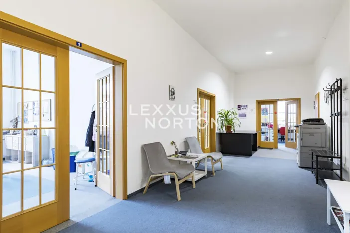 Prodej kanceláře, Kladno, Huťská, 1408 m2