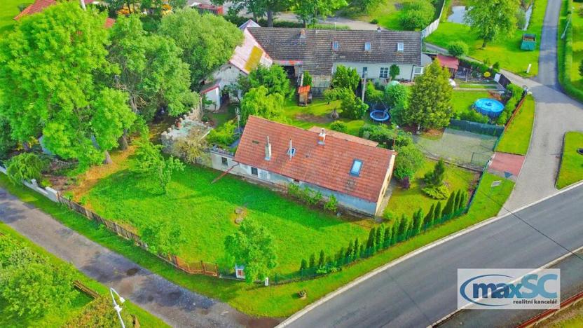 Prodej rodinného domu, Choteč, Malá Strana, 90 m2