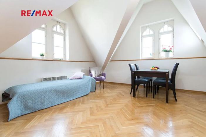 Pronájem bytu 2+kk, Praha - Karlín, Křižíkova, 70 m2