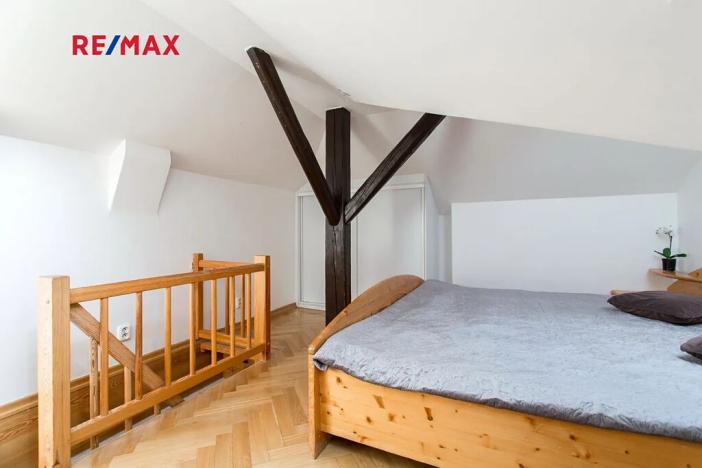 Pronájem bytu 2+kk, Praha - Karlín, Křižíkova, 70 m2