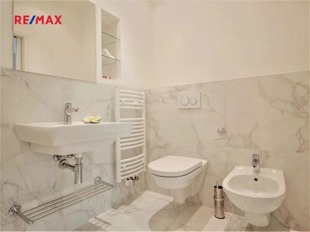 Pronájem bytu 3+kk, Praha - Karlín, Křižíkova, 75 m2