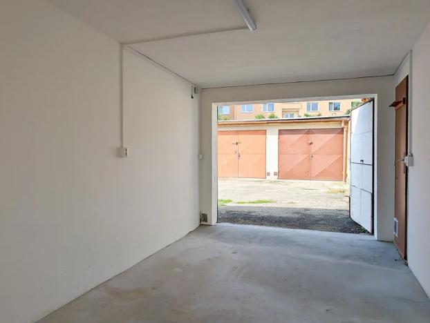 Prodej garáže, Brno, Krajní, 16 m2