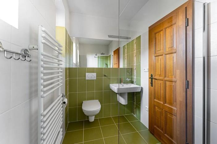 Pronájem rodinného domu, Praha - Křeslice, Pod ovčínem, 300 m2