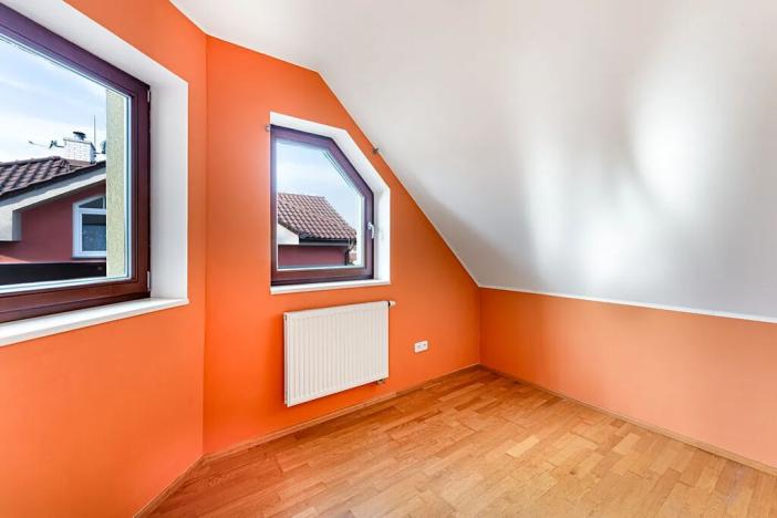 Pronájem rodinného domu, Praha - Křeslice, Pod ovčínem, 300 m2