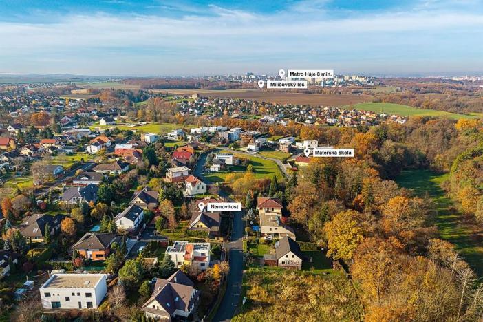 Pronájem rodinného domu, Praha - Křeslice, Pod ovčínem, 300 m2