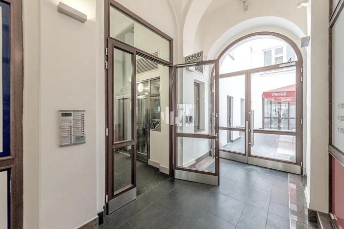 Pronájem kanceláře, Praha - Nové Město, Politických vězňů, 110 m2