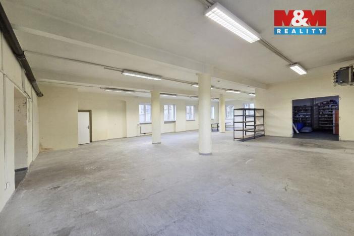 Pronájem obchodního prostoru, Karlovy Vary - Doubí, Studentská, 157 m2