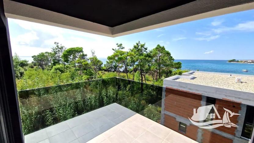 Prodej bytu 3+kk, Privlaka, Chorvatsko, 73 m2