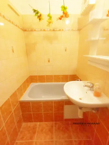 Pronájem bytu 2+kk, Praha - Záběhlice, Trenčínská, 43 m2